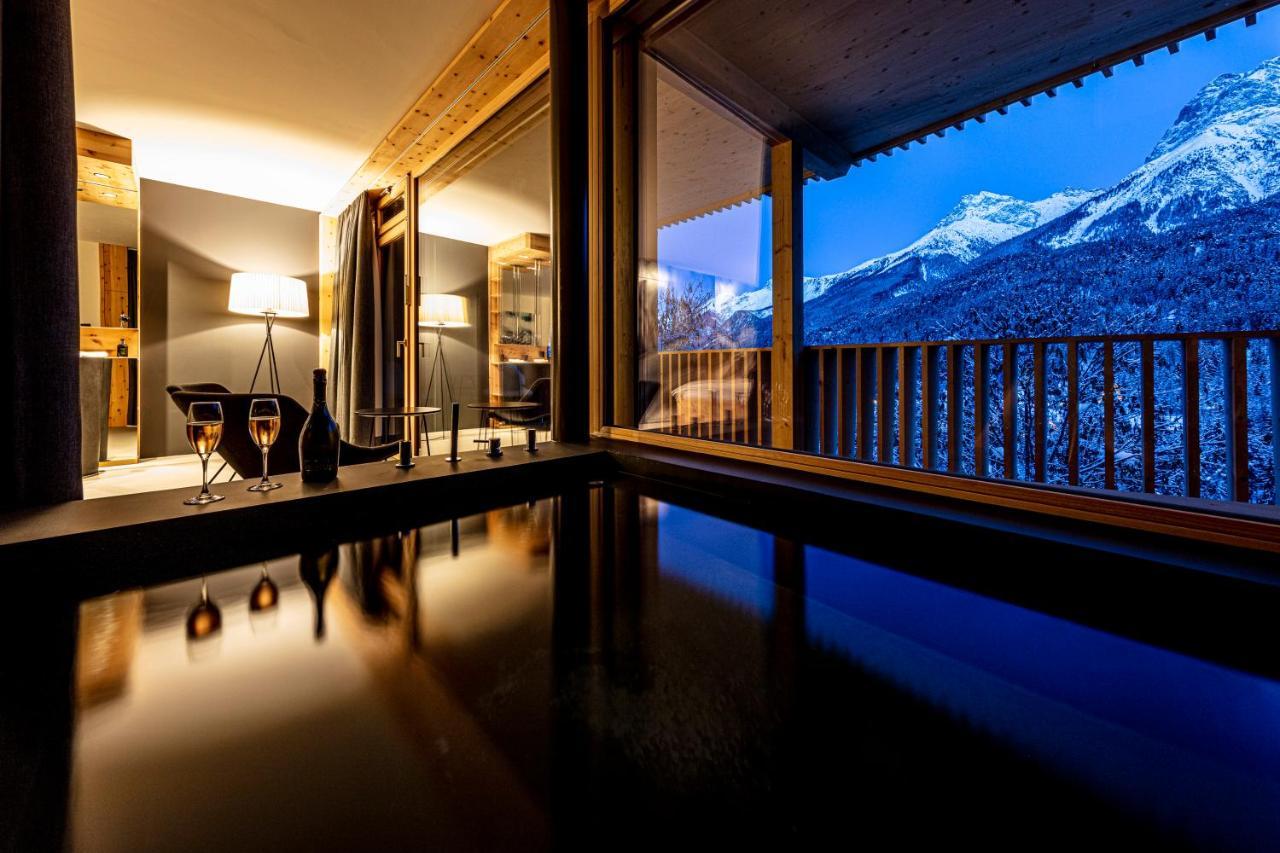 Hotel Arnica Scuol - Adults Only Buitenkant foto