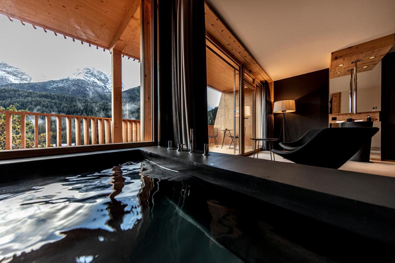 Hotel Arnica Scuol - Adults Only Buitenkant foto