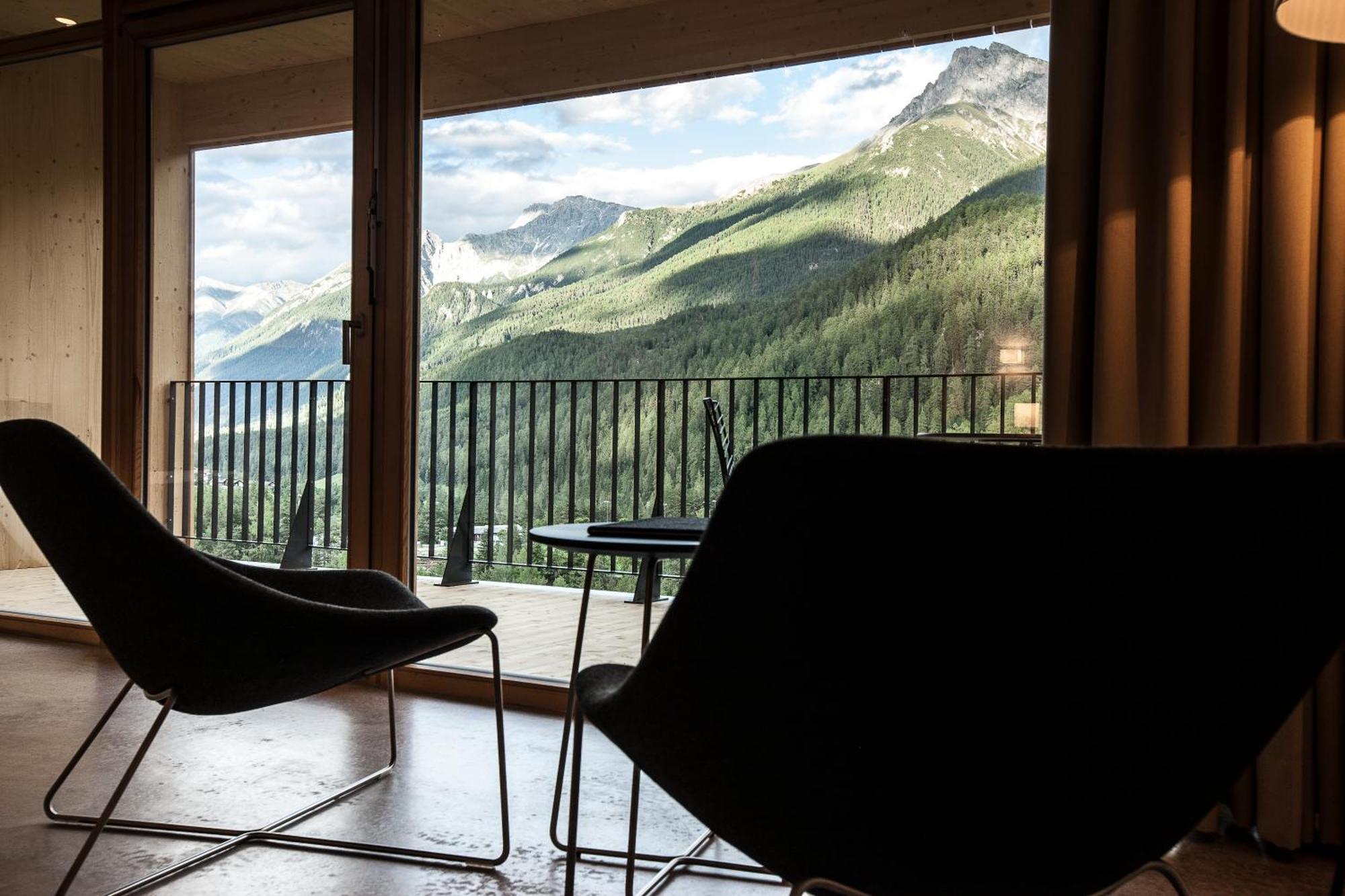 Hotel Arnica Scuol - Adults Only Kamer foto