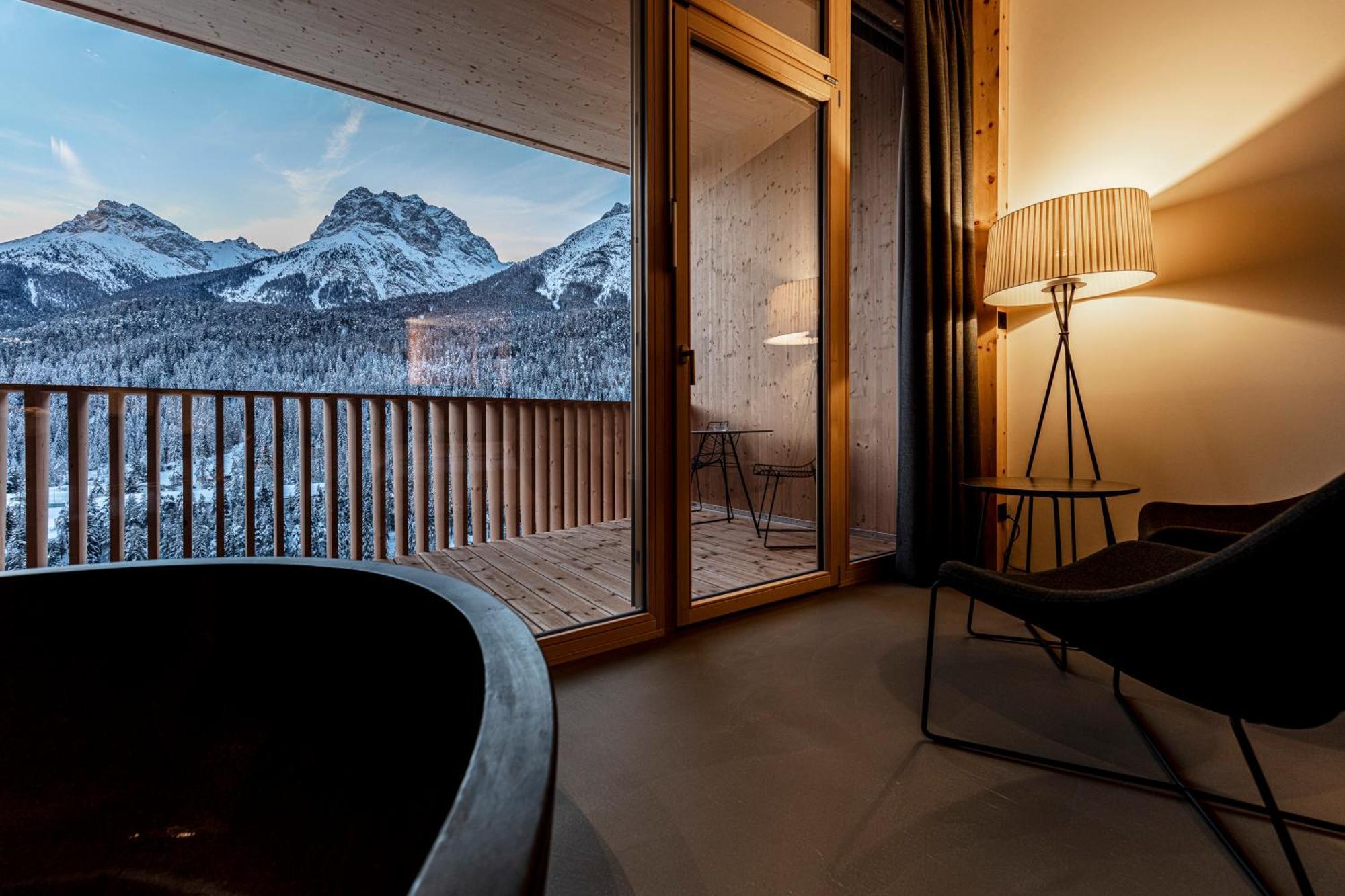Hotel Arnica Scuol - Adults Only Buitenkant foto